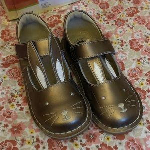 L&L Bunny Shoes